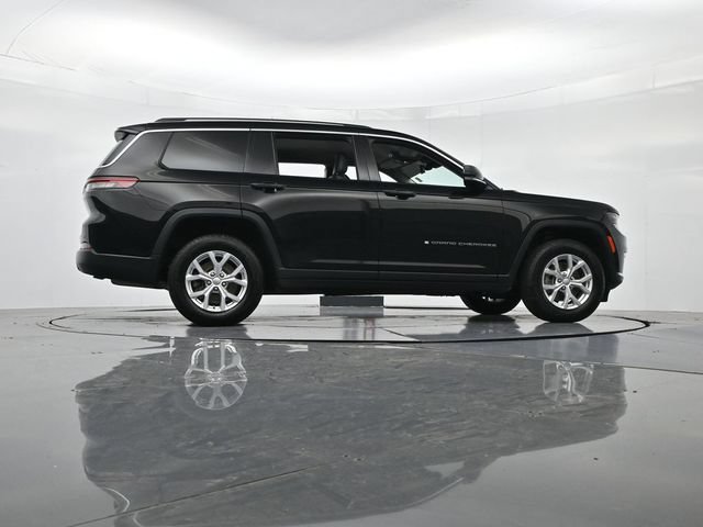 Used 2023 Jeep Grand Cherokee L Limited AWD/4WD image 38