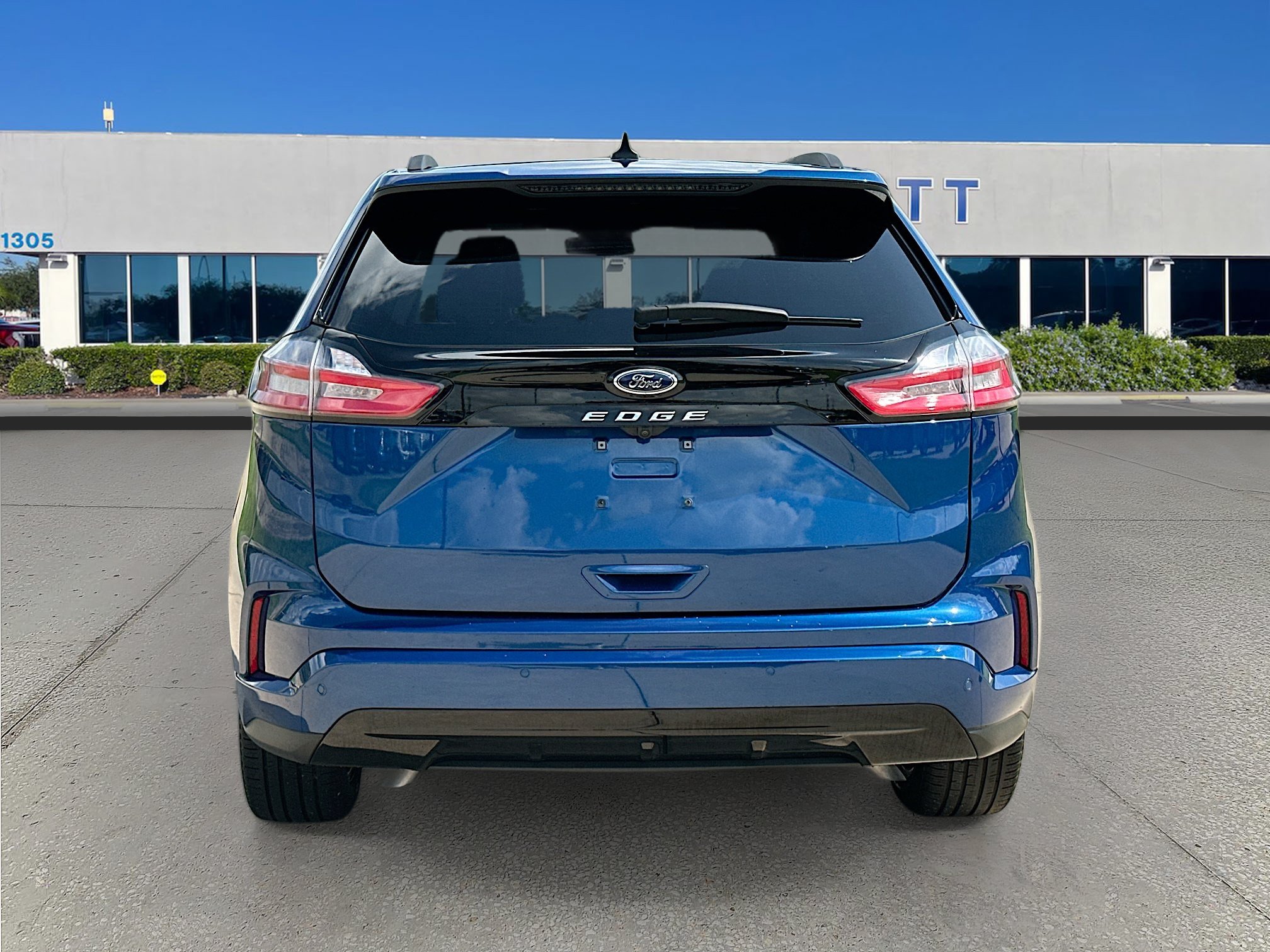 Certified 2024 Ford Edge ST-Line AWD/4WD image 6