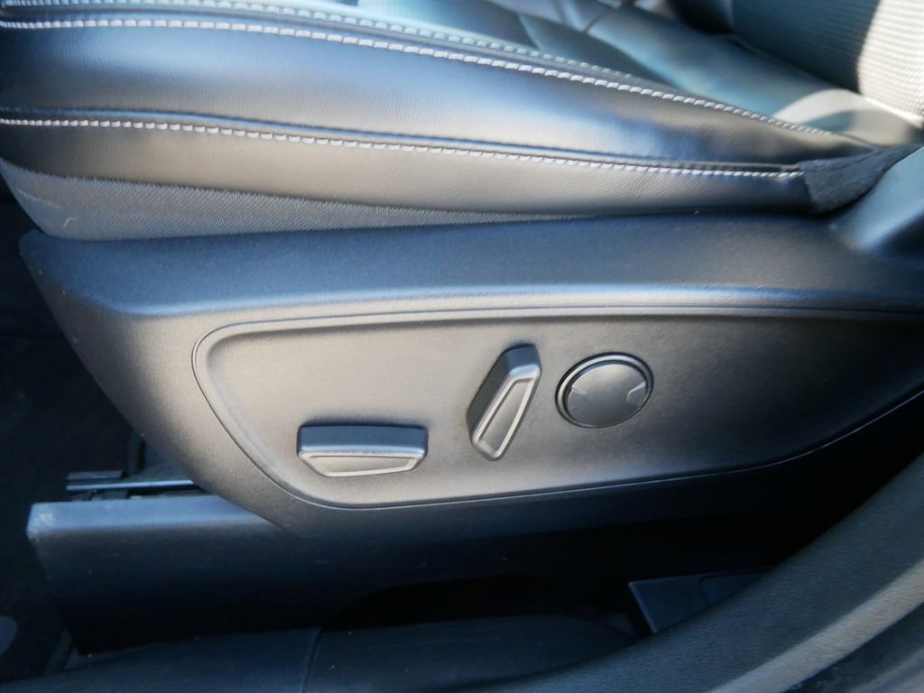 Certified 2024 Ford Escape Platinum image 16