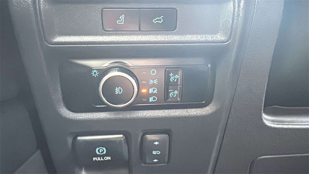 Certified 2023 Ford Expedition Limited image 17