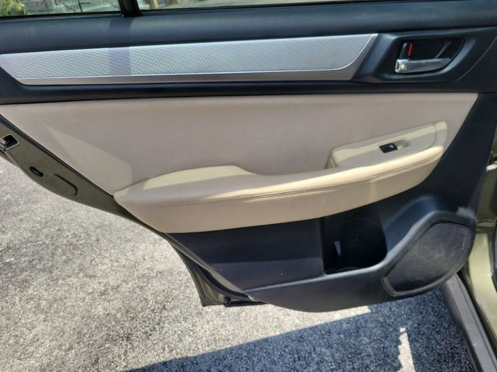 Used 2019 Subaru Outback 2.5i Premium image 45