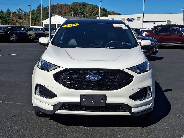 Certified 2023 Ford Edge ST-Line AWD/4WD image 3