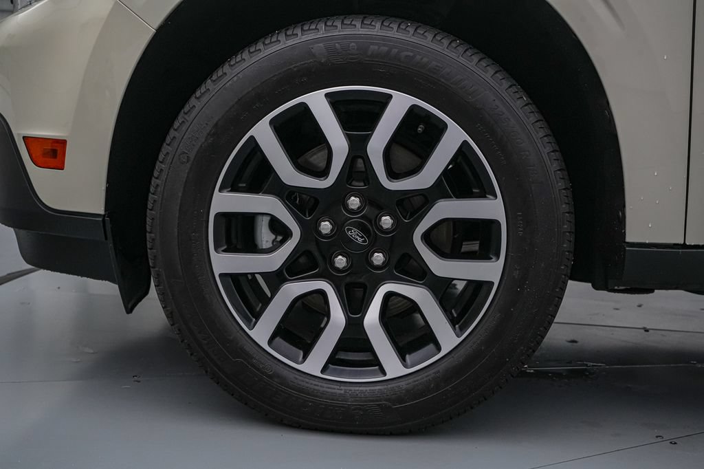 Certified 2024 Ford Maverick Lariat FWD image 13