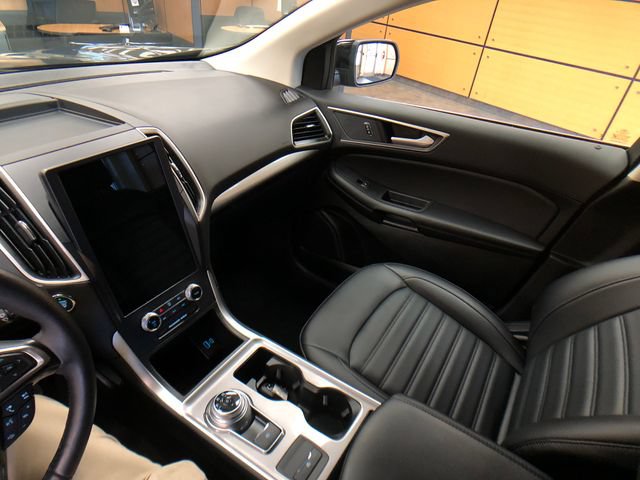 Certified 2024 Ford Edge SEL w/ Convenience Package AWD/4WD image 19