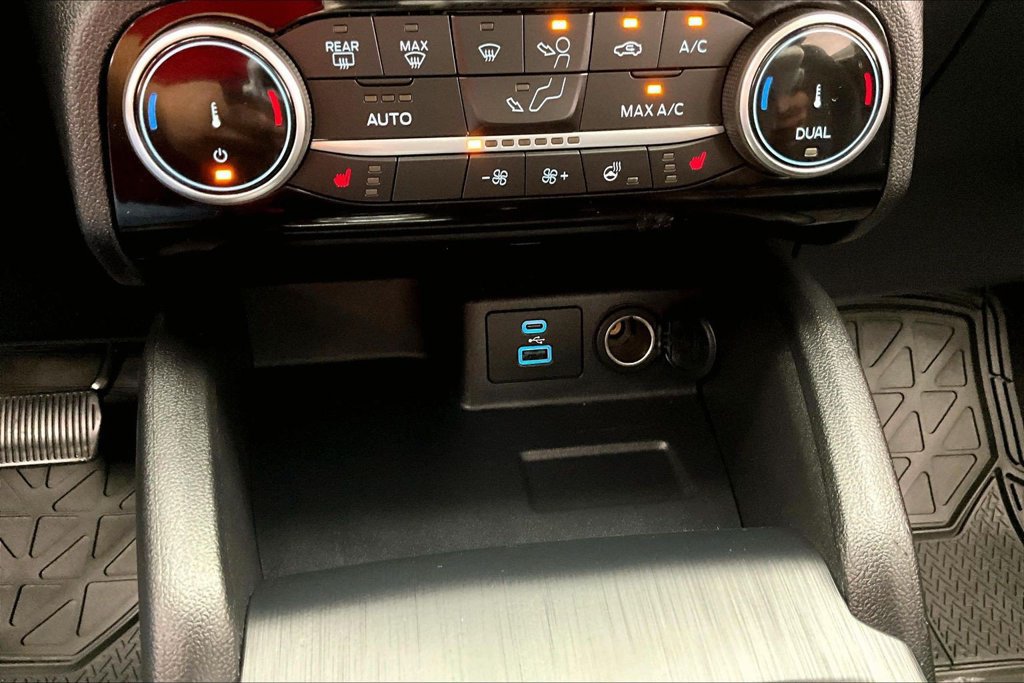 Certified 2022 Ford Escape SEL FWD image 32