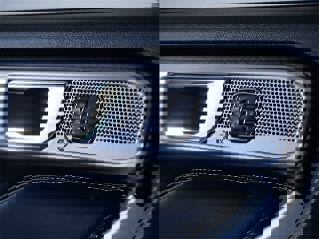 Certified 2022 Ford Explorer Limited w/ Equipment Group 301A image 26