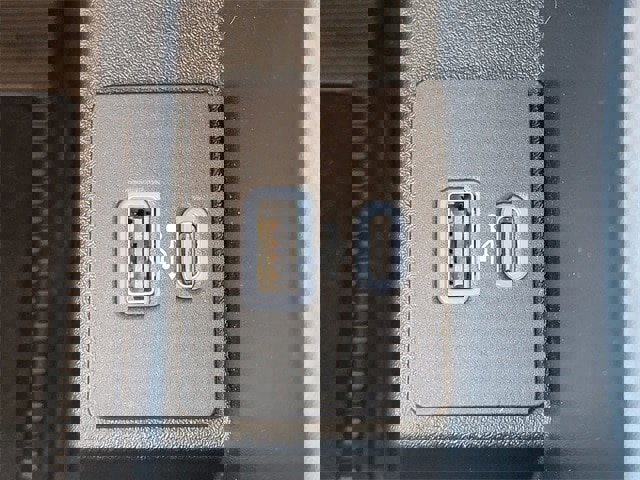 Certified 2022 Ford Edge SEL w/ Convenience Package image 7