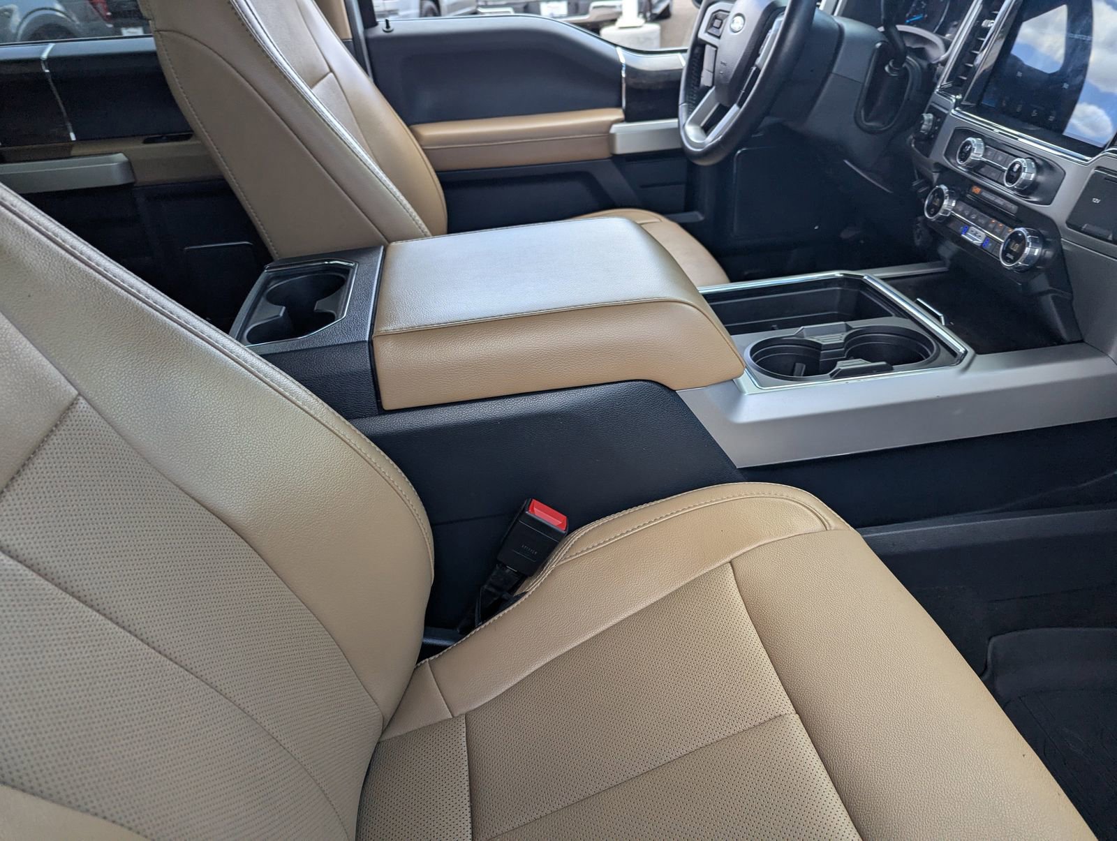 Certified 2022 Ford F250 Lariat w/ Lariat Ultimate Package image 12