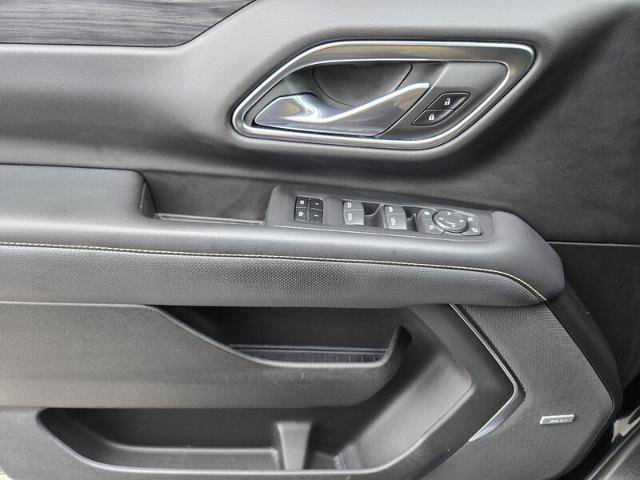 Used 2021 GMC Yukon SLT w/ SLT Premium Package image 32