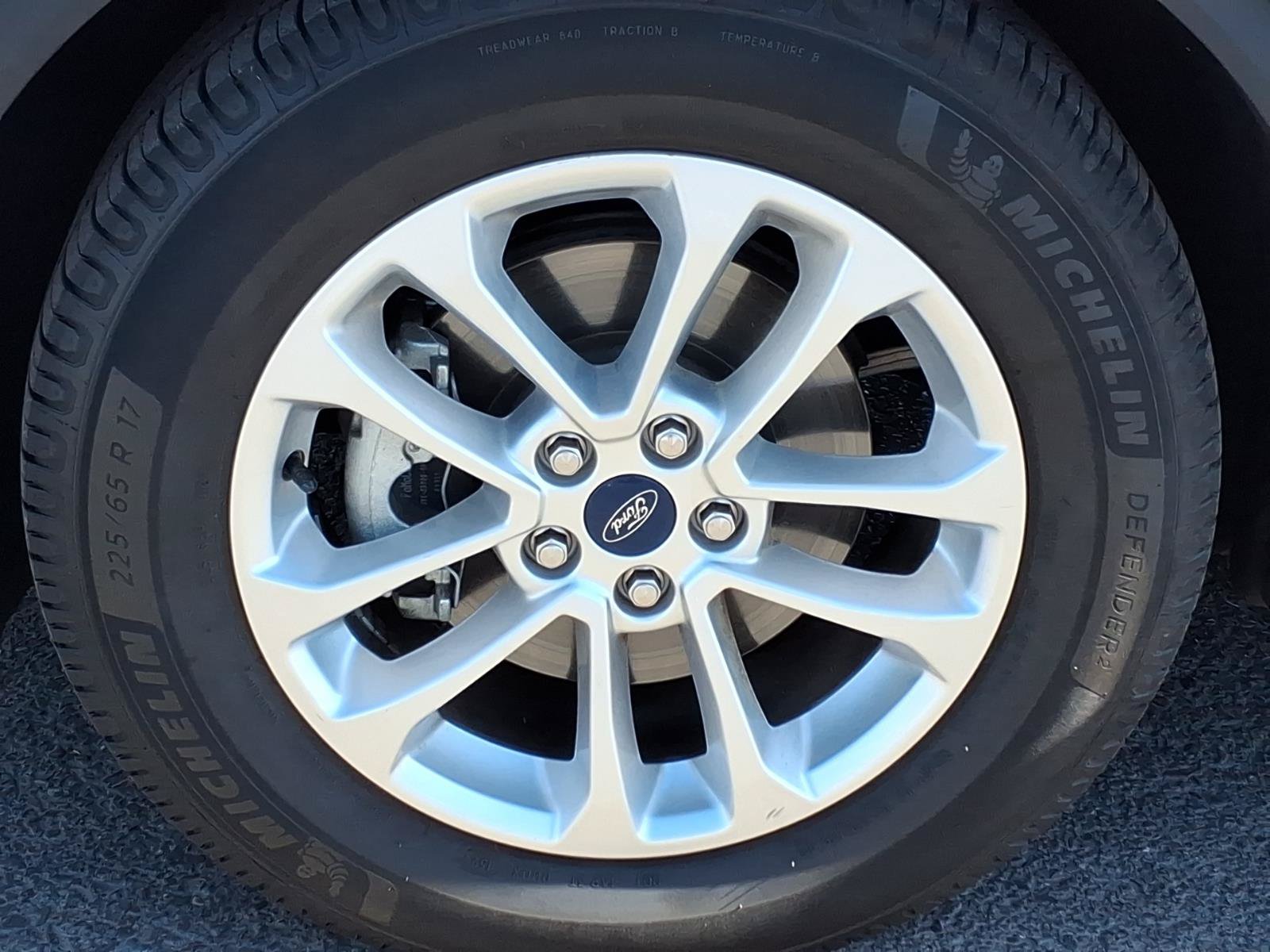 Certified 2021 Ford Escape SE w/ Convenience Package FWD image 9
