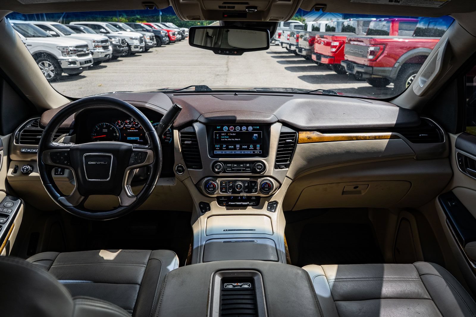 Used 2017 GMC Yukon Denali w/ Open Road Package RWD image 22
