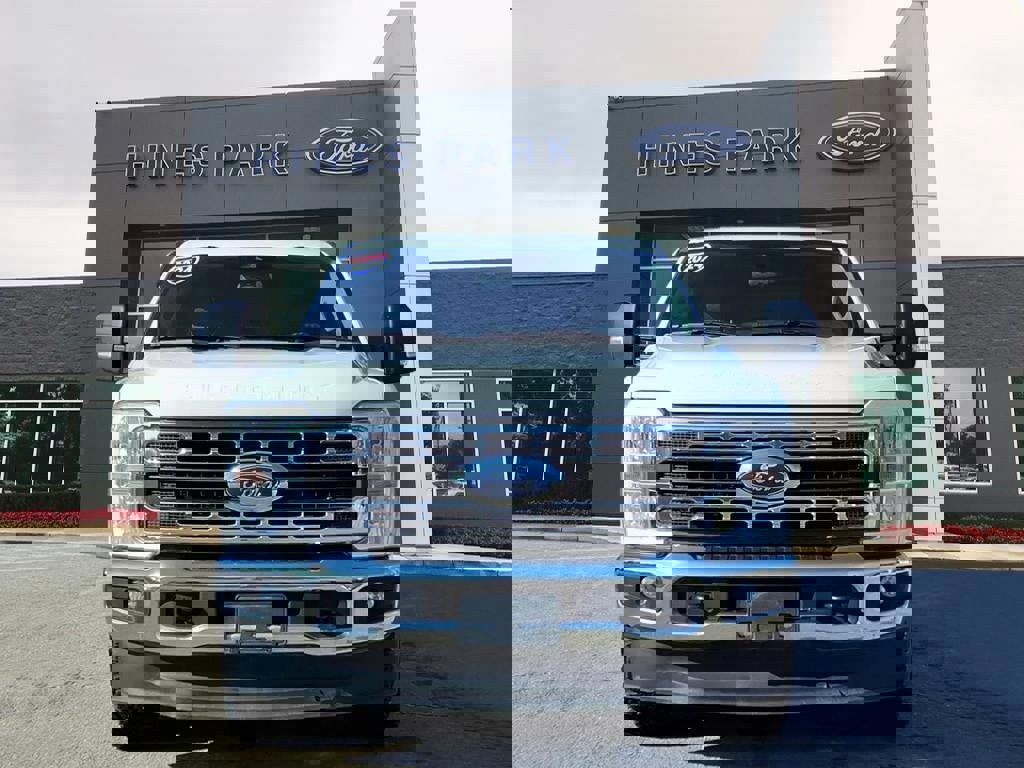 Certified 2024 Ford F350 XLT w/ FX4 Off-Road Package image 8