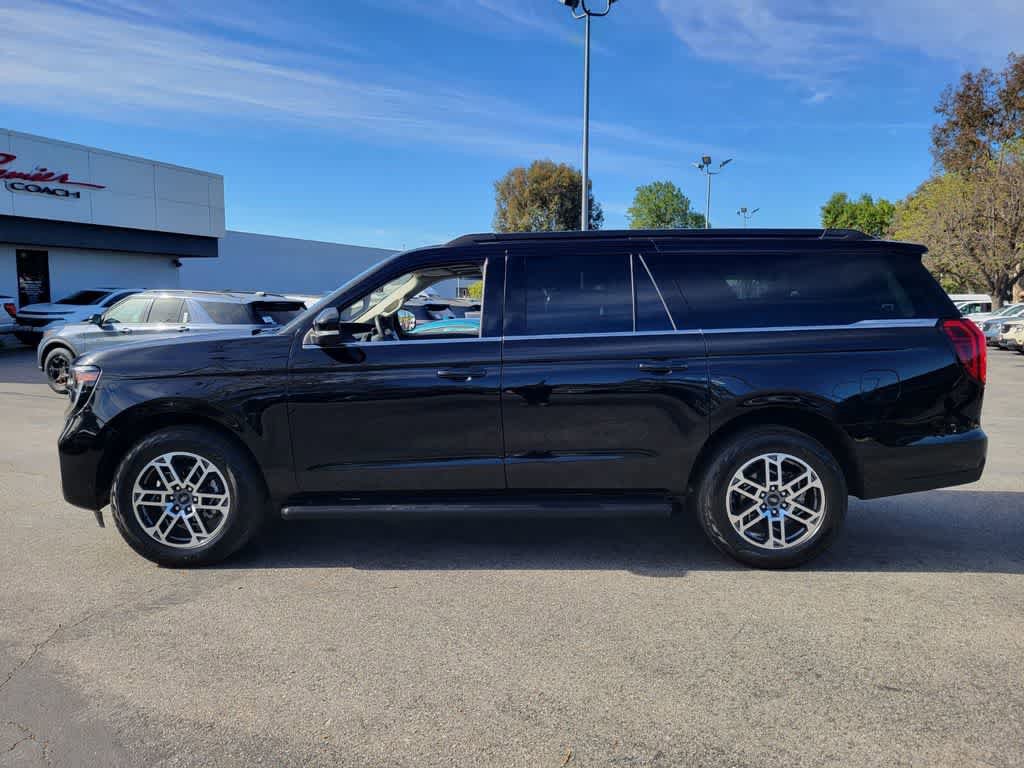 Certified 2025 Ford Expedition Max Active AWD/4WD image 2