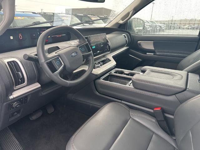 Certified 2025 Ford Expedition Active AWD/4WD image 15