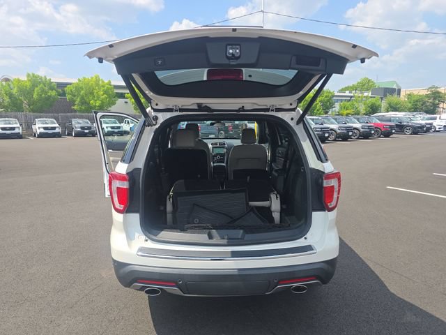 Certified 2018 Ford Explorer Limited w/ Equipment Group 301A AWD/4WD image 24