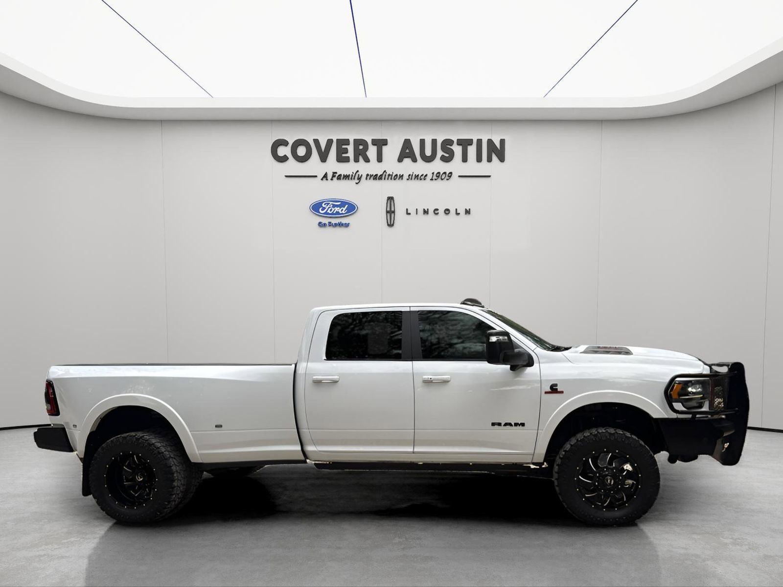 Used 2024 RAM 3500 Limited w/ Night Edition image 6