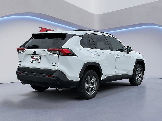 Used 2023 Toyota RAV4 XLE image 5