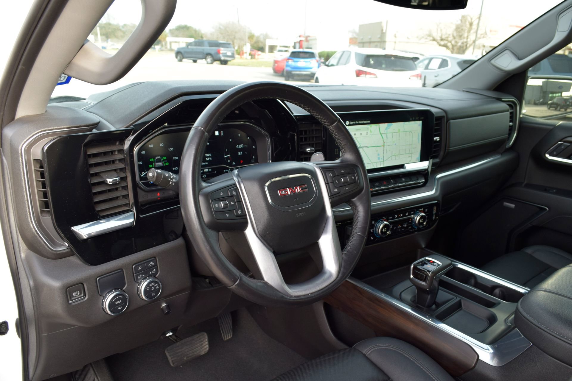 Used 2023 GMC Sierra 1500 SLT image 17