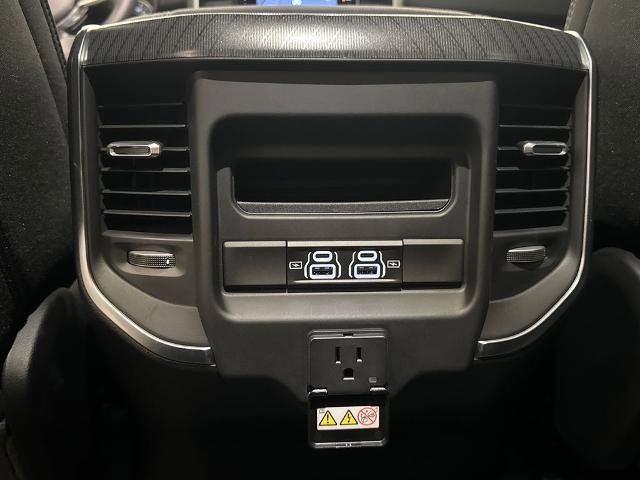 Used 2025 RAM 1500 Big Horn AWD/4WD image 24
