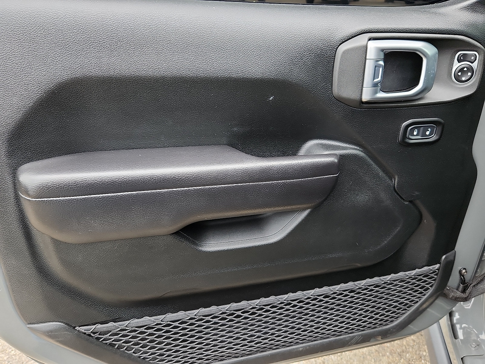 Used 2020 Jeep Wrangler Unlimited Sport AWD/4WD image 12