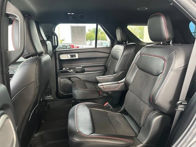Certified 2023 Ford Explorer ST-Line w/ Class IV Trailer Tow Package RWD image 15