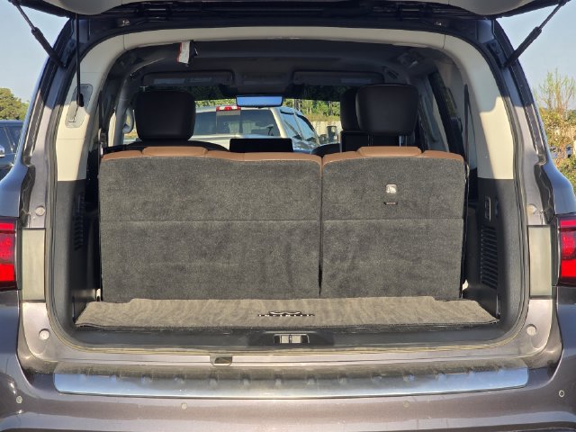 Used 2022 INFINITI QX80 Premium Select w/ Cargo Package RWD image 37