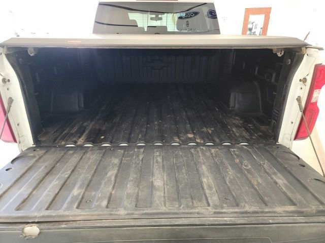 Used 2022 Chevrolet Silverado 1500 RST image 7