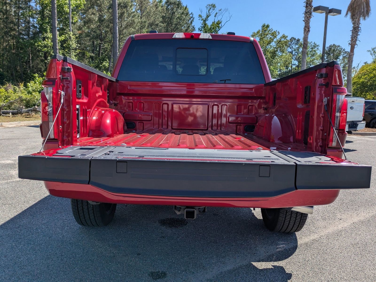 Certified 2025 Ford F150 Platinum w/ Equipment Group 703A Plus AWD/4WD image 5