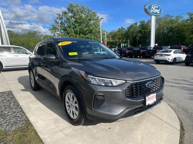 Certified 2023 Ford Escape Active w/ Tech Pack #2 AWD/4WD image 3