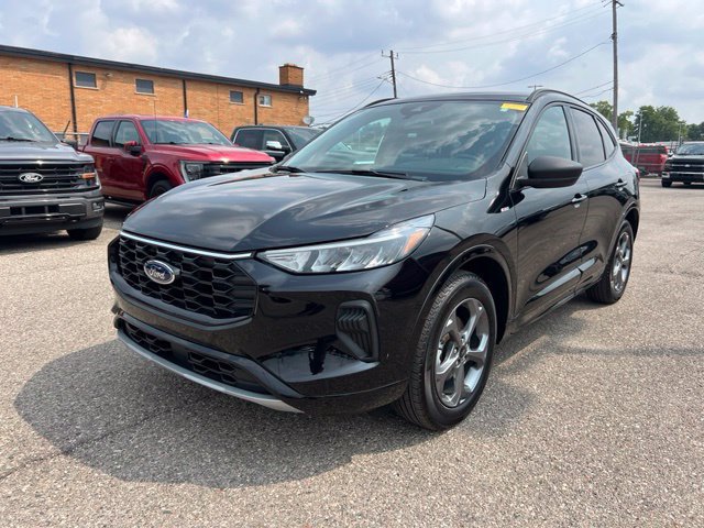 Certified 2024 Ford Escape ST-Line w/ Tech Pack #1 AWD/4WD image 27