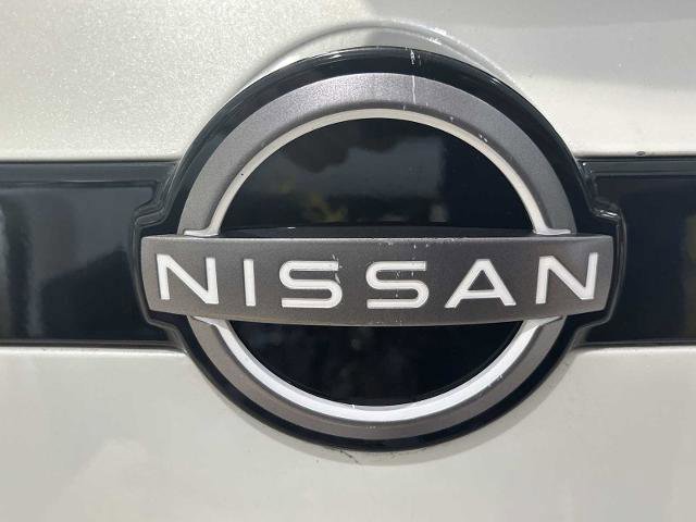 Used 2023 Nissan Pathfinder Platinum AWD/4WD image 30