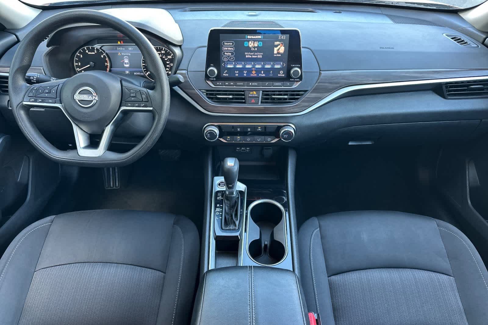 Used 2024 Nissan Altima 2.5 SV image 9