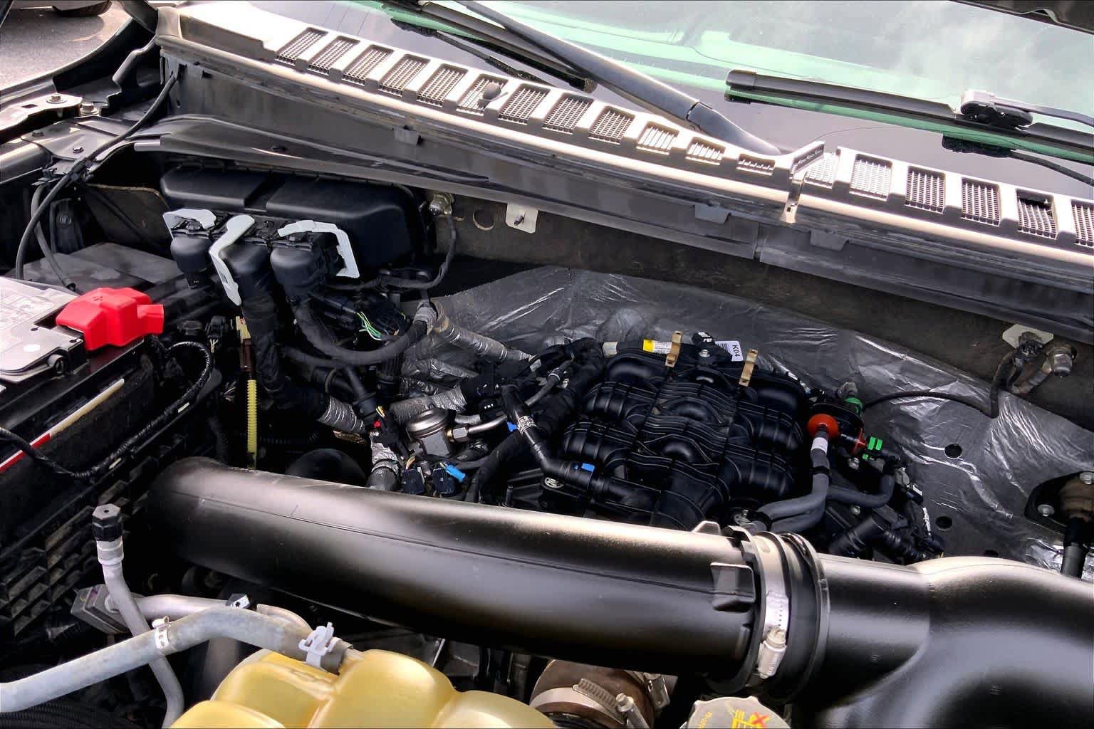 Certified 2021 Ford Expedition XLT RWD image 29