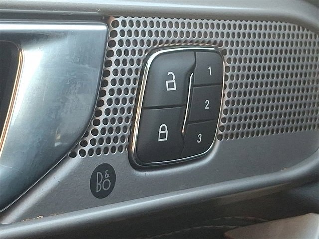 Certified 2022 Ford Explorer Limited w/ Equipment Group 301A image 25