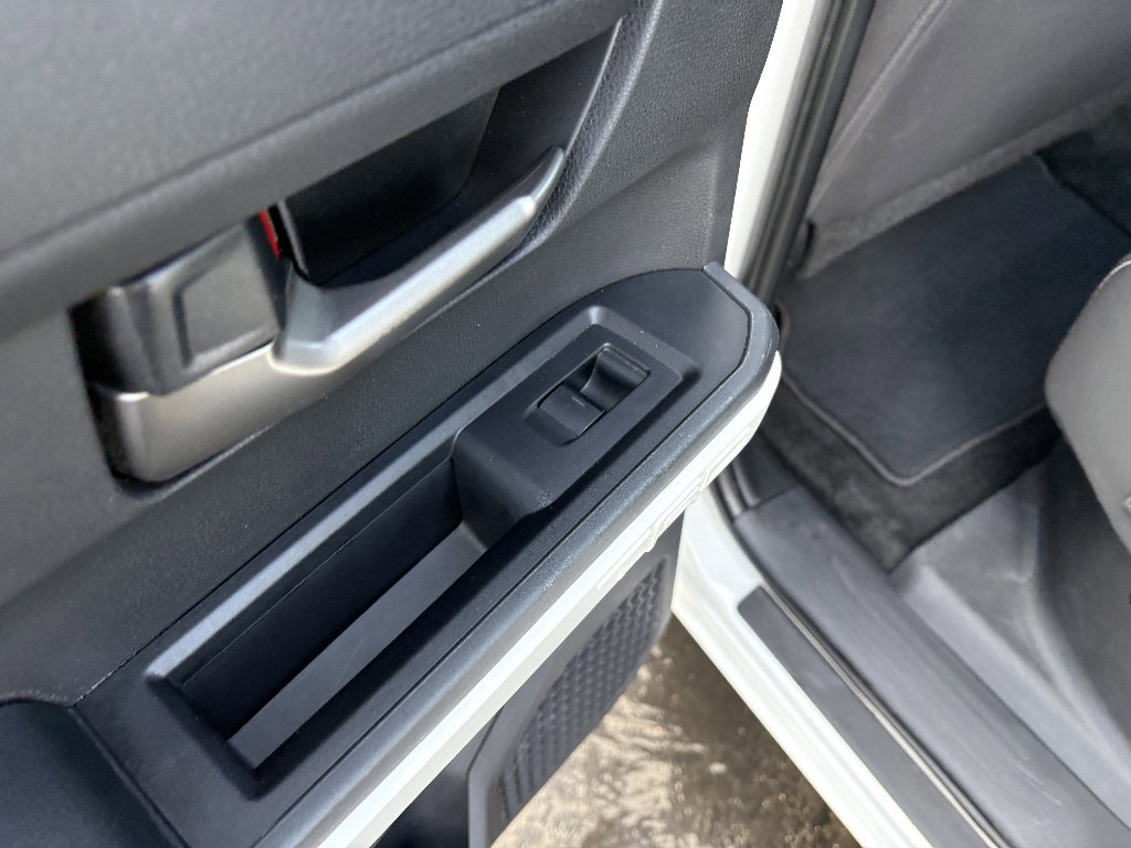 Used 2024 Toyota Tacoma TRD Off-Road AWD/4WD image 35