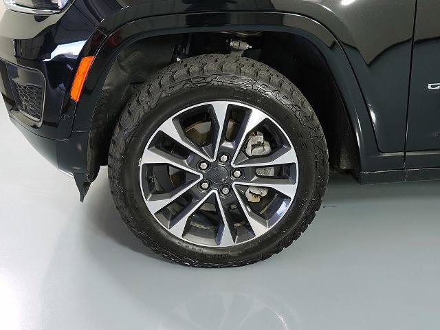 Used 2022 Jeep Grand Cherokee Overland AWD/4WD image 9