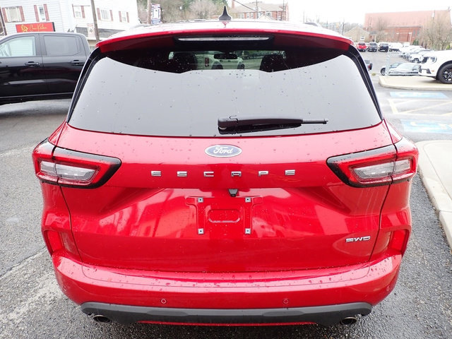 Certified 2023 Ford Escape ST-Line w/ Tech Pack #1 image 4