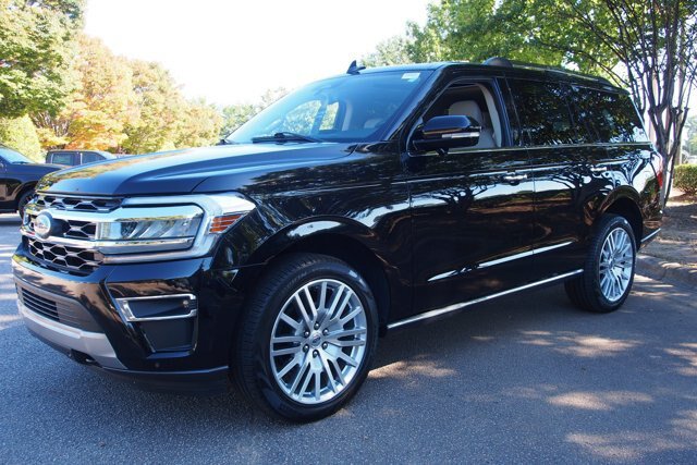Certified 2024 Ford Expedition Limited AWD/4WD image 3