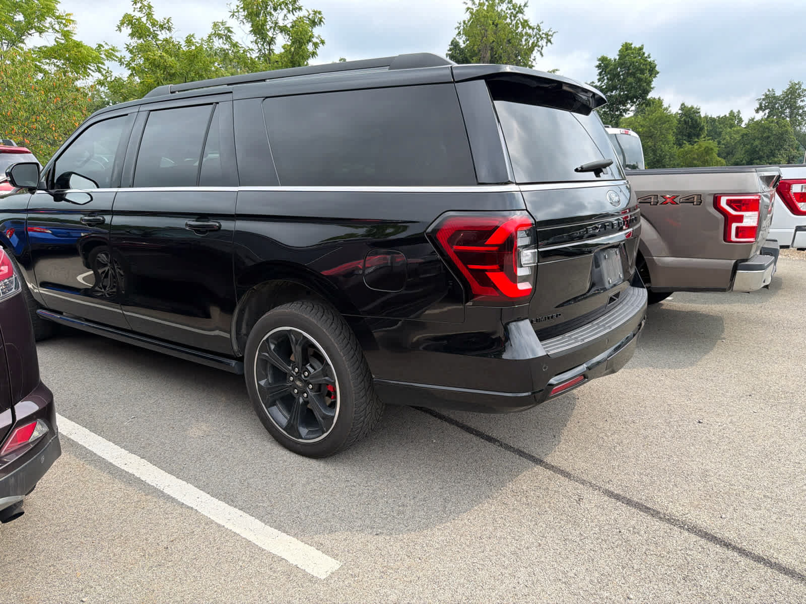 Certified 2022 Ford Expedition Max Limited AWD/4WD image 9