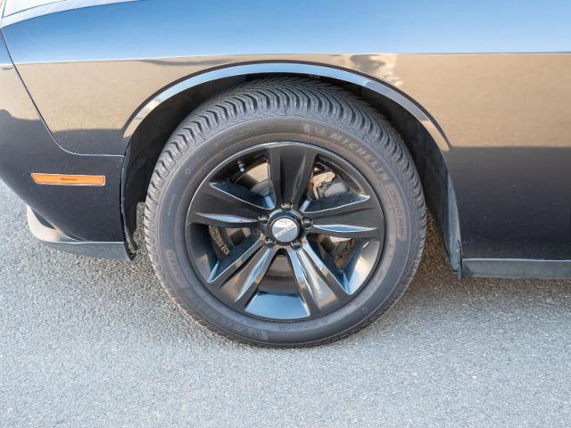 Used 2018 Dodge Challenger SXT image 14