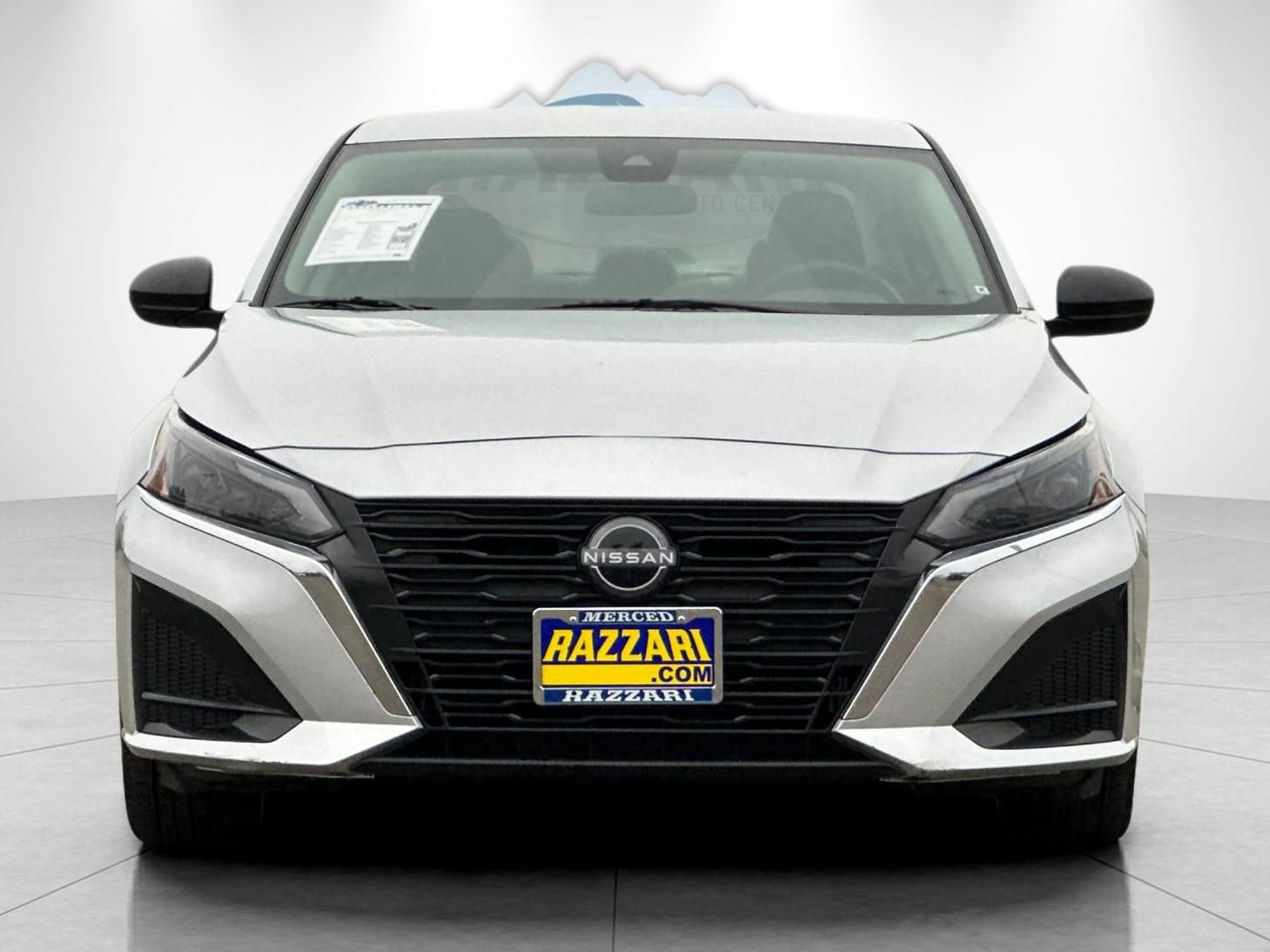 Used 2024 Nissan Altima 2.5 SV image 8