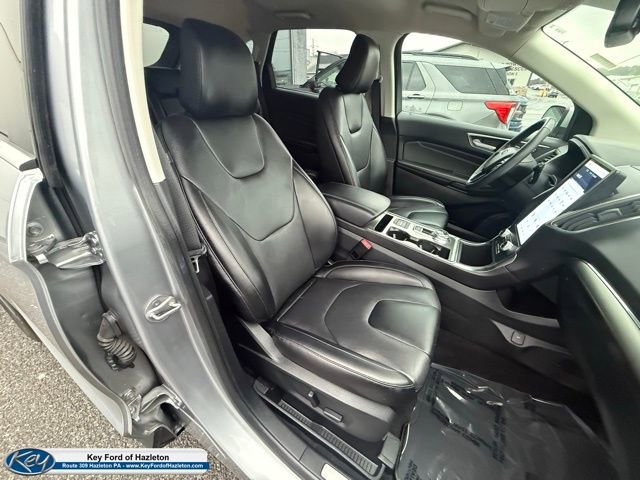 Certified 2022 Ford Edge Titanium image 30