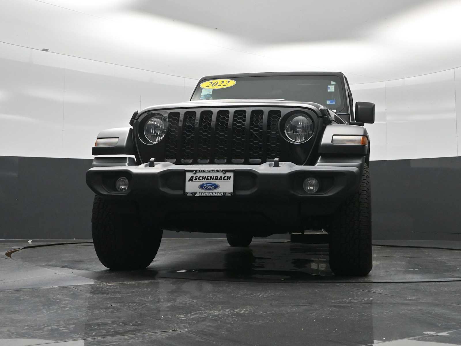 Used 2022 Jeep Gladiator Sport w/ Trailer Tow Package AWD/4WD image 49
