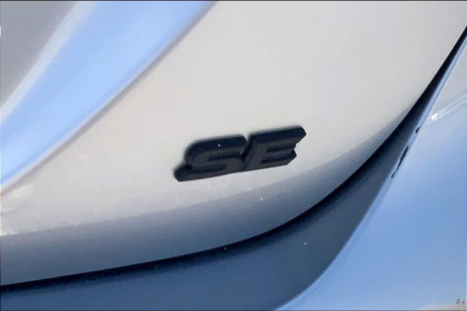 Used 2023 Toyota Camry SE FWD image 10