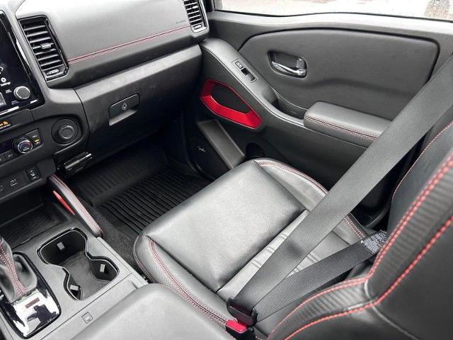 Used 2023 Nissan Frontier PRO-4X w/ Pro-4X Premium Package image 18