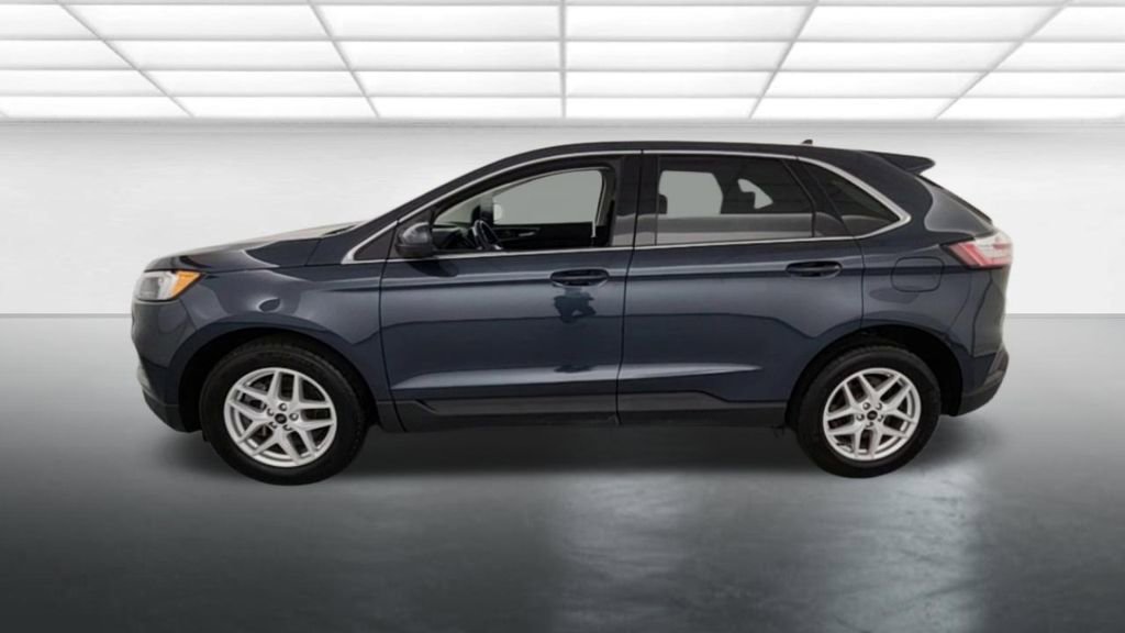 Certified 2023 Ford Edge SEL w/ Convenience Package AWD/4WD image 4