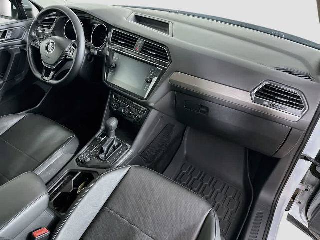 Used 2019 Volkswagen Tiguan SE AWD/4WD image 32