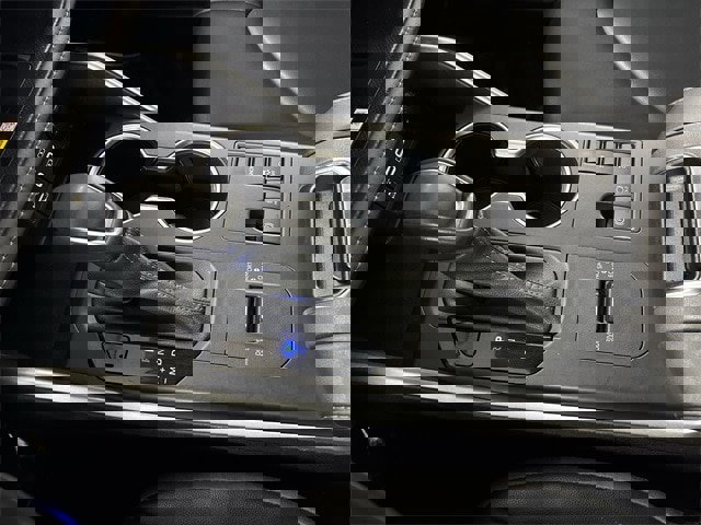 Used 2023 Toyota Highlander L image 11