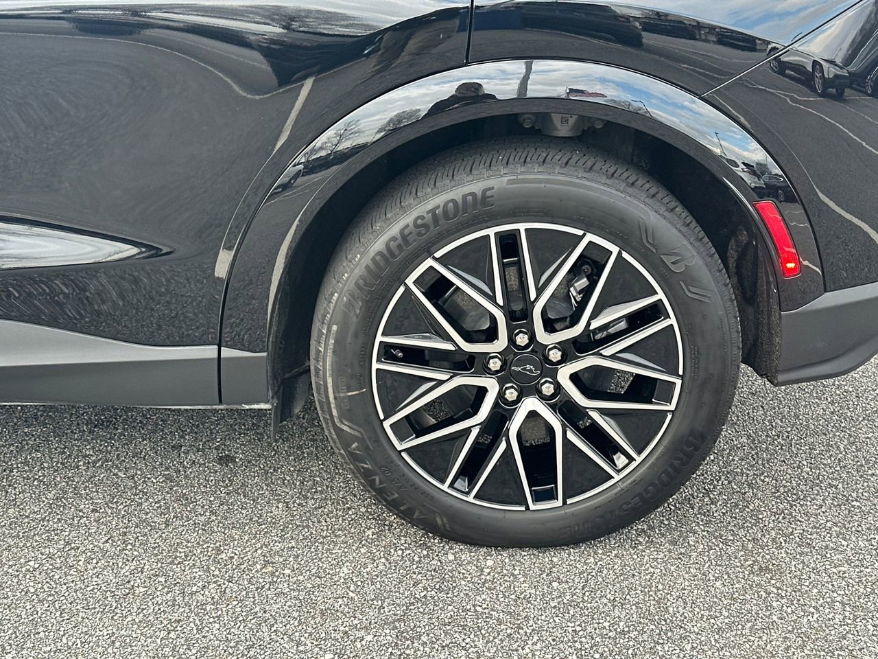 Certified 2025 Ford Mustang Mach-E Premium image 22