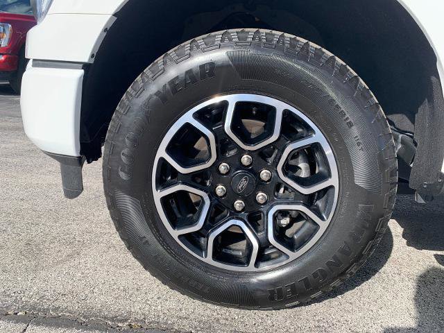 Certified 2022 Ford F150 XLT w/ Equipment Group 302A High image 27